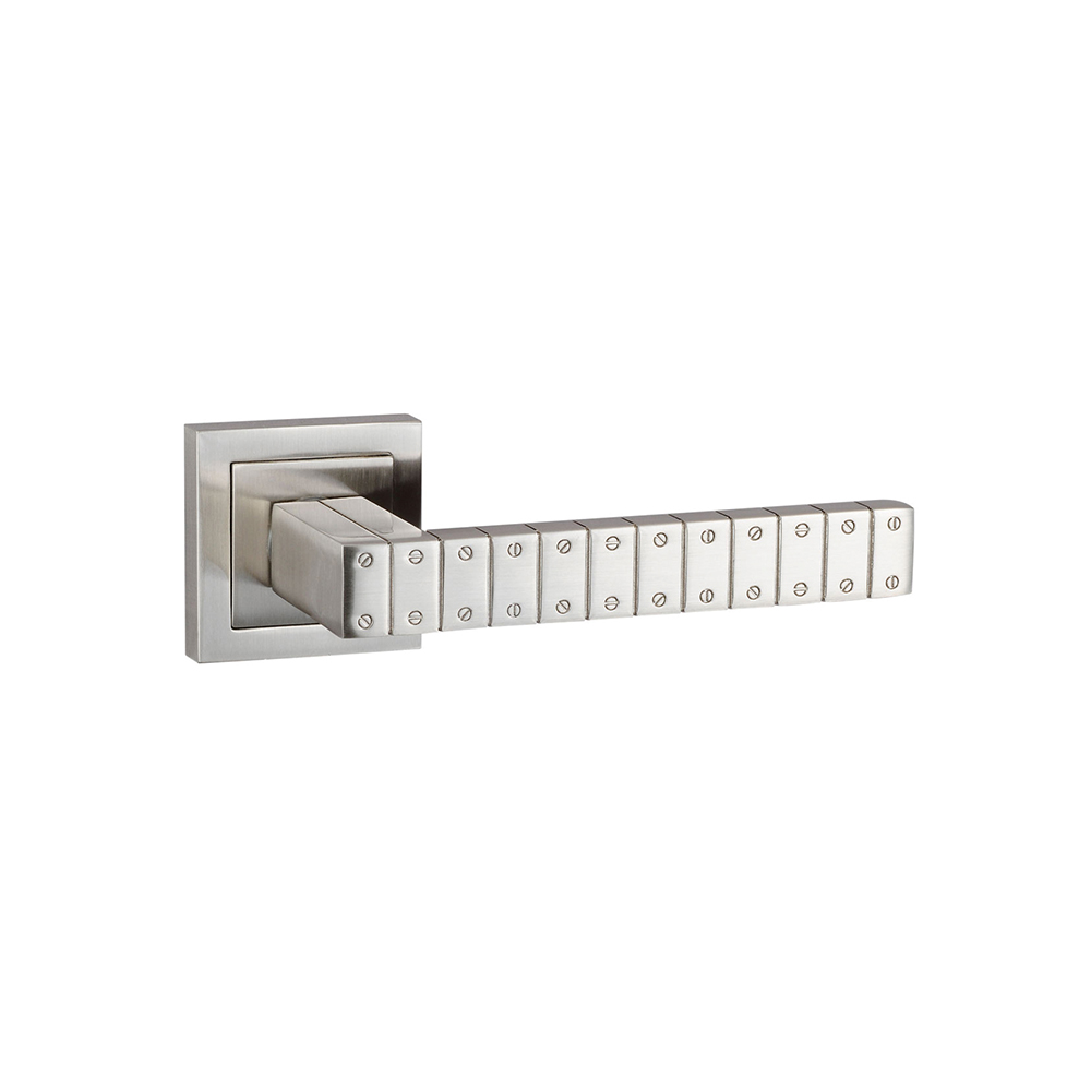 SPC193SN Senza Pari Bianca on Square Rose
