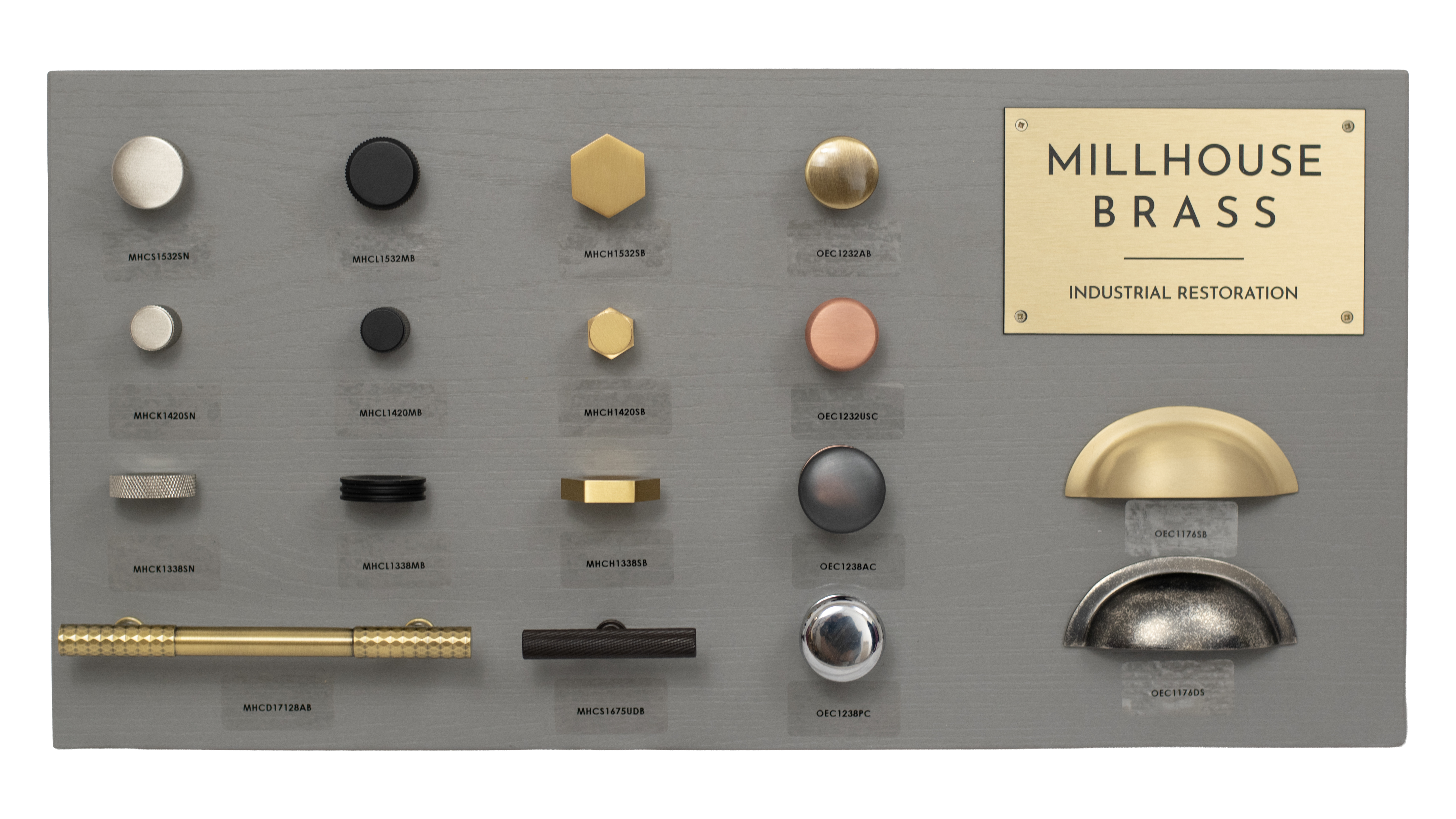 DBCABINET Millhouse Brass and Old English Cabinet Display Board