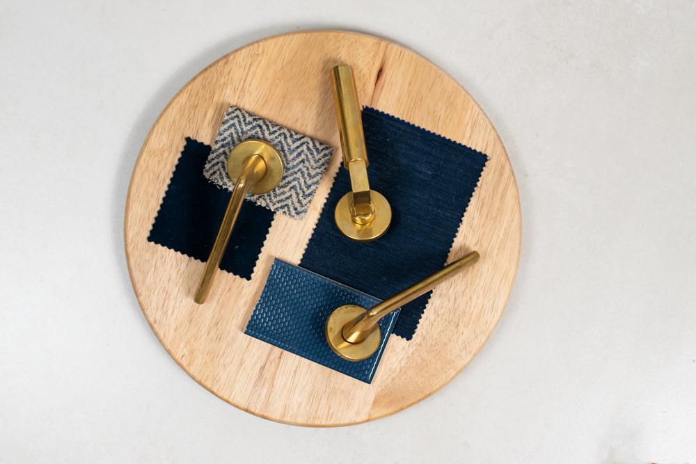  — Raw Brass (RB), Tupai